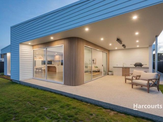 Coastal Living at an Executive Level
