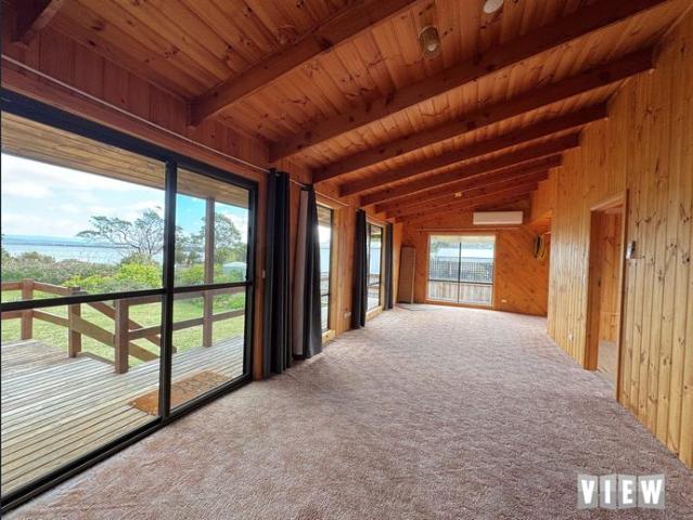 Coastal Living at Coles Bay – Relax, Unwind & Enjoy!