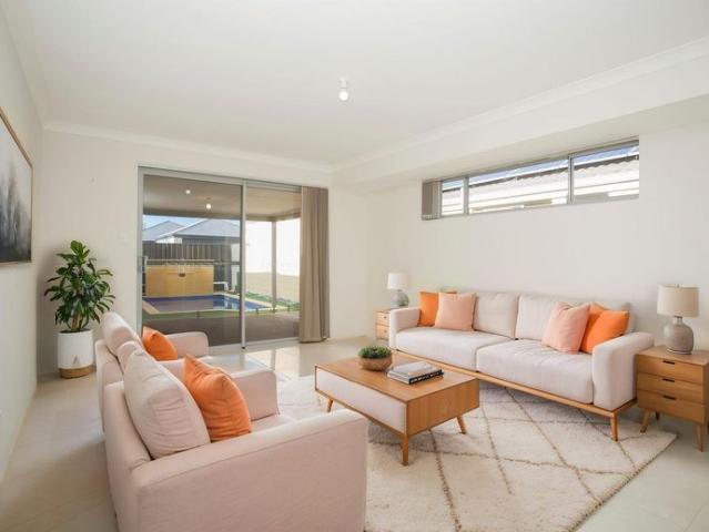 Coastal Living at Its Best – 3 Bedroom, 2 Bathroom Home with Underground Pool!