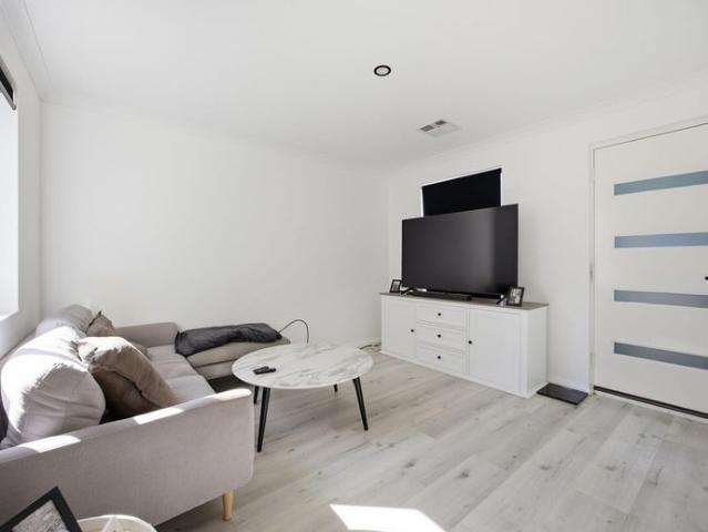COASTAL LIVING AT ITS BEST – FULLY FURNISHED & READY TO ENJOY
