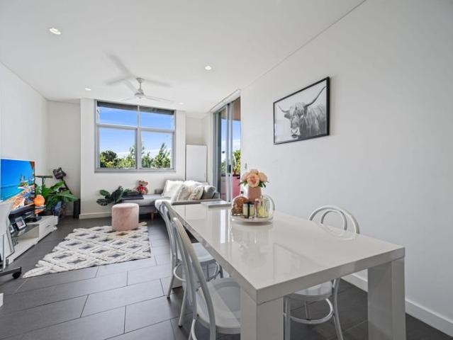 Coastal Living at its Finest, One Bedroom Superior Apartment