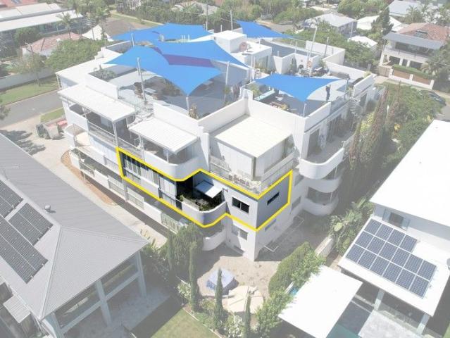 Vacant & Ready To Occupy The Ultimate Scarborough Beachside Retreat!