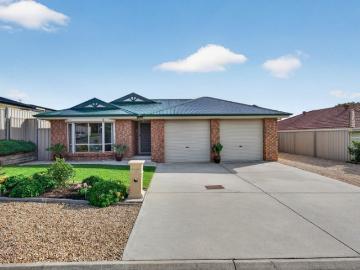 COASTAL LIVING, EASY ENTERTAINING & LIFESTYLE FLEXIBILITY