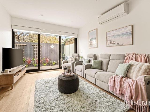 Coastal Living, Effortlessly Easy Living, Exceptional Location