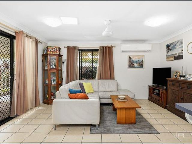 Coastal Living in the Heart of Cooee Bay