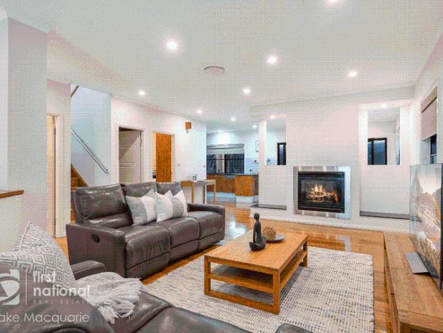 COASTAL LIVING IN THE HEART OF NEWCASTLE