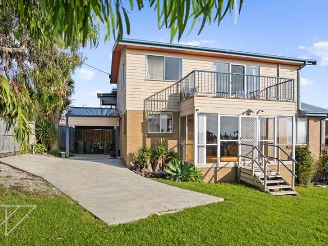 Coastal Living in the Heart of San Remo