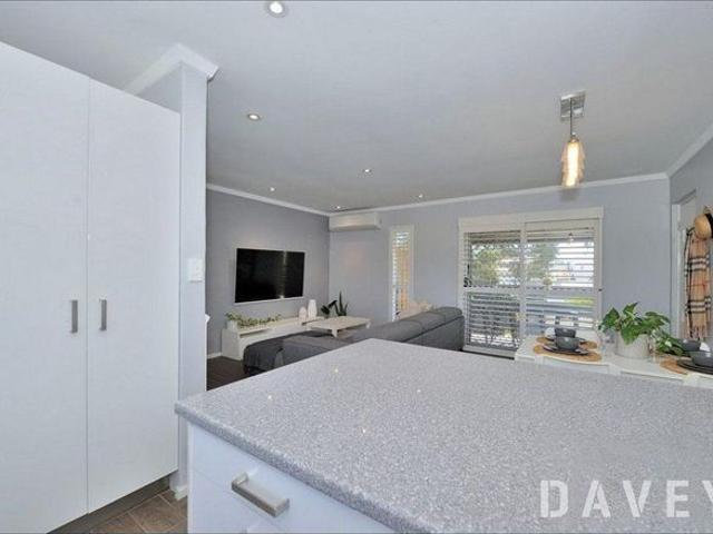 Coastal Living in the Heart of Scarborough