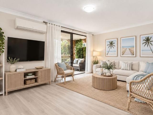 Coastal Living in the Heart of Surfers Paradise