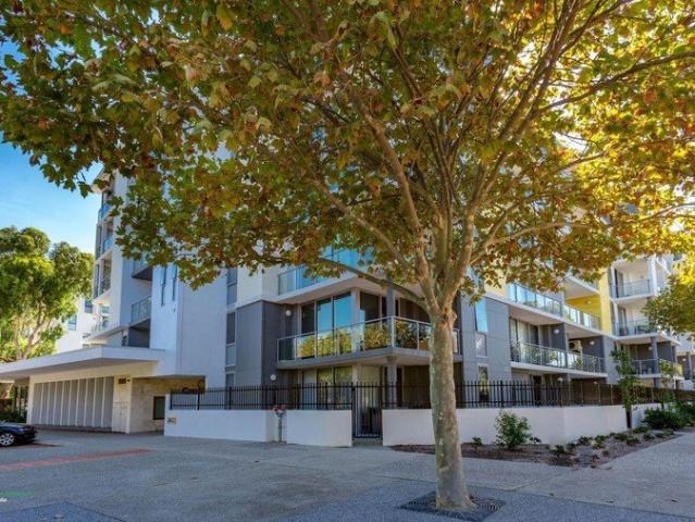 Coastal Living in the Heart of Rockingham 2x1