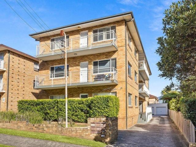 Coastal Living in the Heart of Wollongong