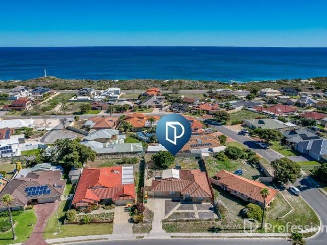 Coastal Living in Two Rocks Yachting Village