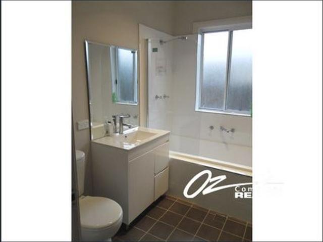 Coastal Living In Bayswood Estate!