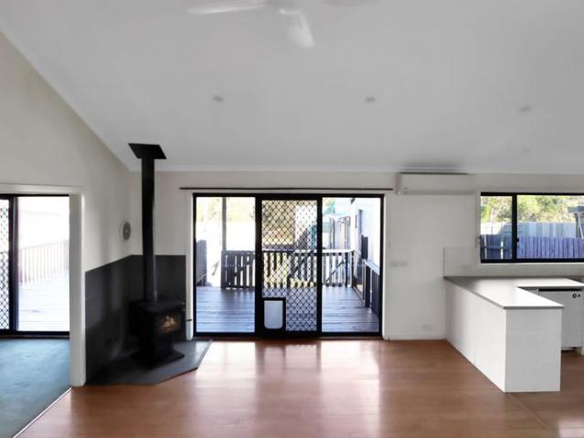 Coastal Living in Beautiful Arrawarra Headland
