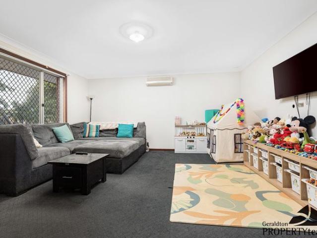 Coastal Living in Mahomets Flats