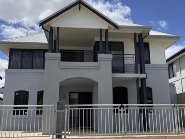 Coastal Living in Mindarie