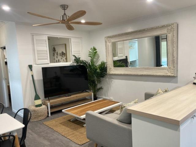 Coastal Living Just Moments from Currimundi Lake