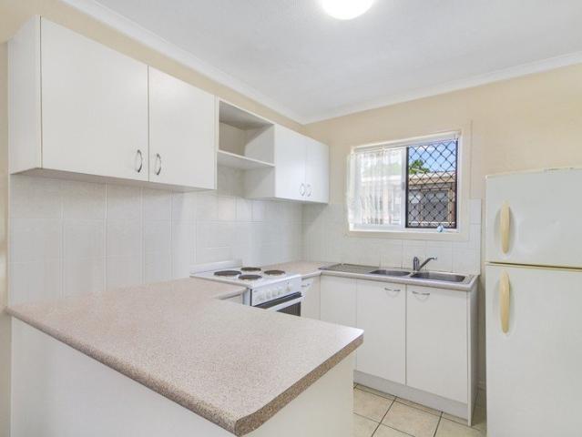 COASTAL LIVING JUST ONE BLOCK FROM KIRRA BEACH