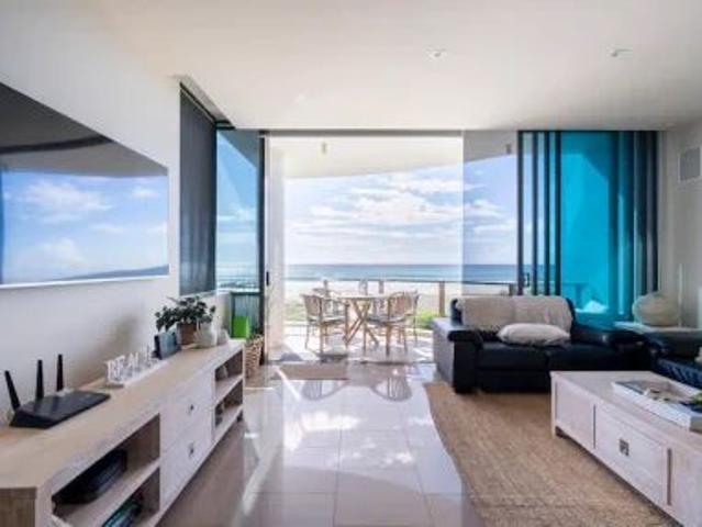Coastal Living Just Steps from Bilinga Beach