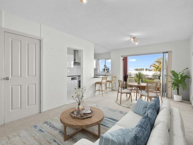 Coastal Living Just 150 Metres from Old Bar Beach