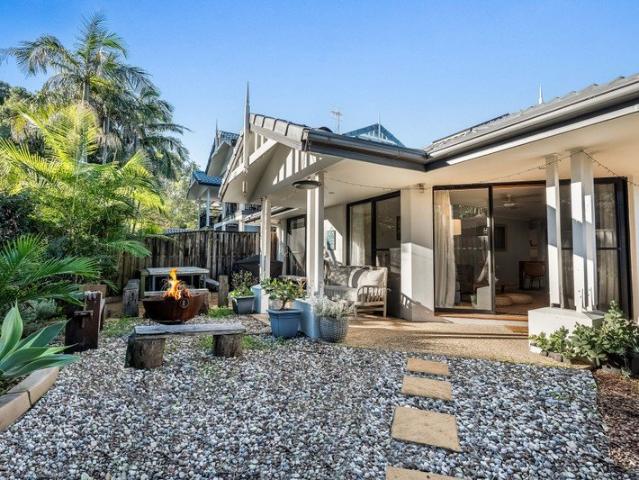 Coastal Living Just 500m from Tallow Beach