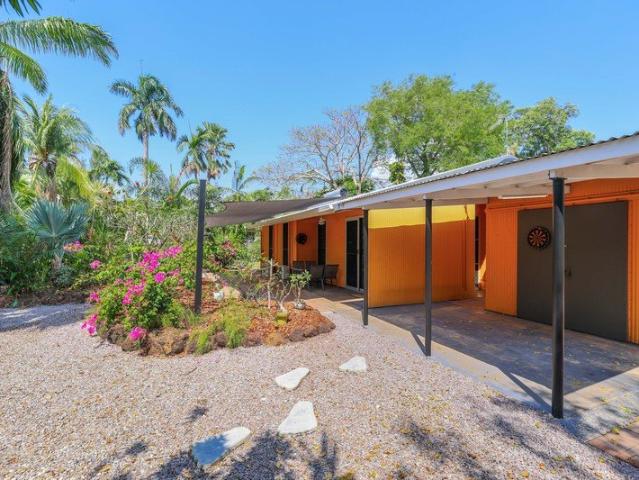 Garden Charm, Poolside Living & the Best of Rapid Creek!