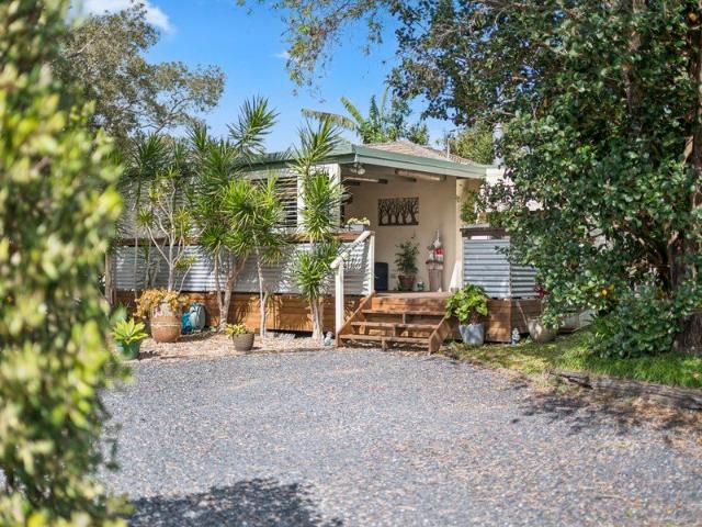 Coastal Living Meets Comfort & Charm