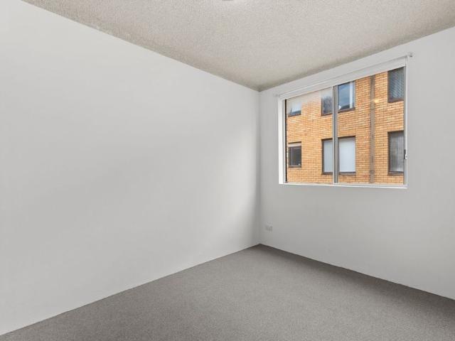 Coastal Living Opposite the Beach 2 Bedroom Unit