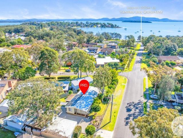 Coastal Living, Serious Garaging & Just 300m from the Waterfront