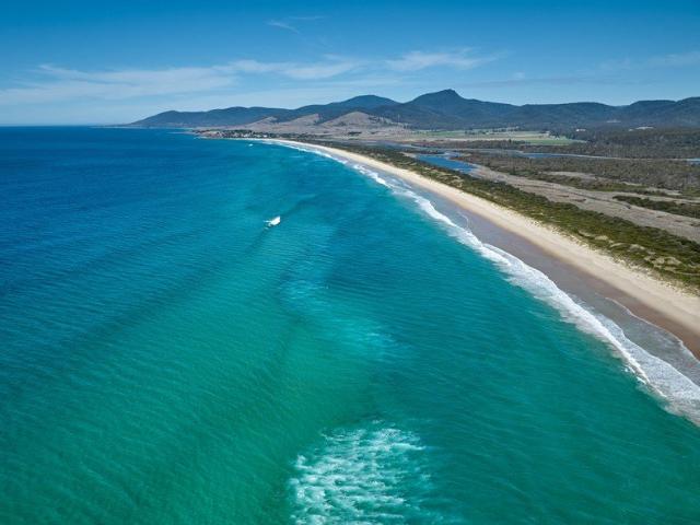 Coastal Paradise with 180 degree elevated ocean views