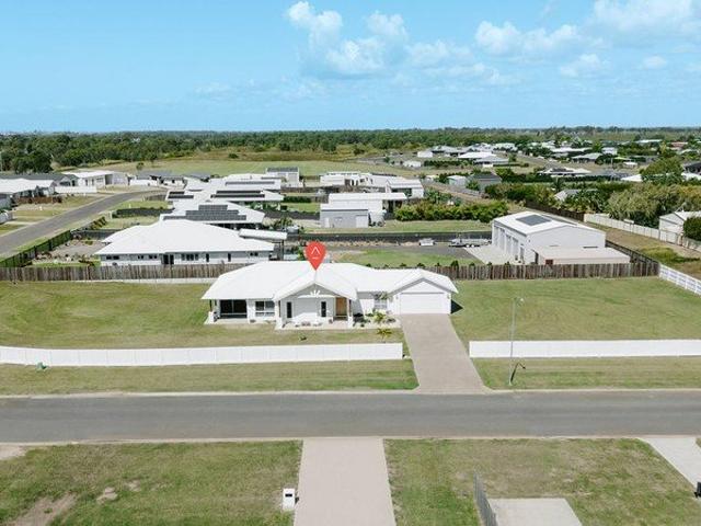 Coastal Prestige on a Rare 2,814m² Lifestyle Allotment