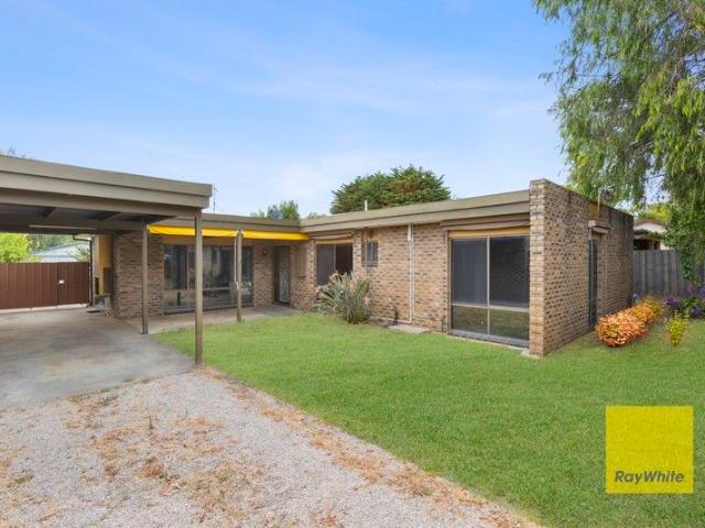 Coastal Retreat or Family Fave in Court Locale