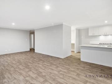 Coastal Retreat with Modern Comfort in the heart of Baldivis!