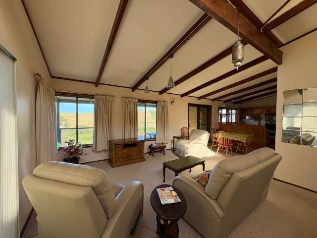 Coastal Retreat with Spectacular Views
