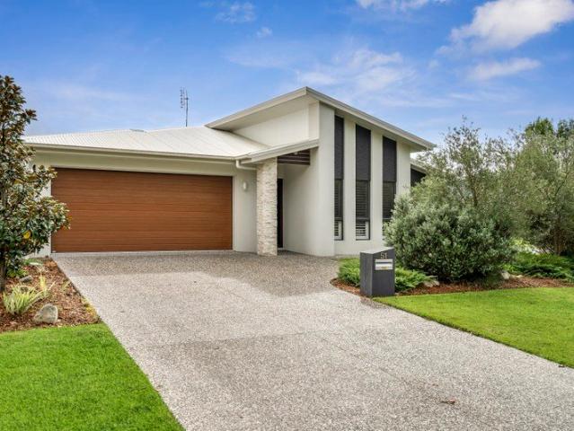 Coastal Serenity Meets Contemporary Living