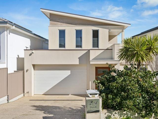 Coastal Sophistication in the Heart of Moana