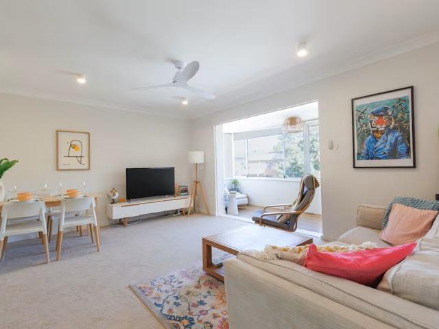 Coastal Top Floor Apartment Moments from Dee Why Beach