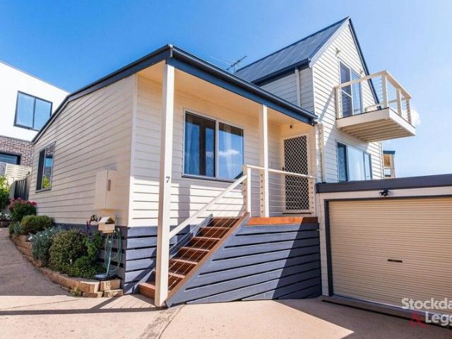 Coastal Townhouse with Water Glimpses in Prime San Remo Position