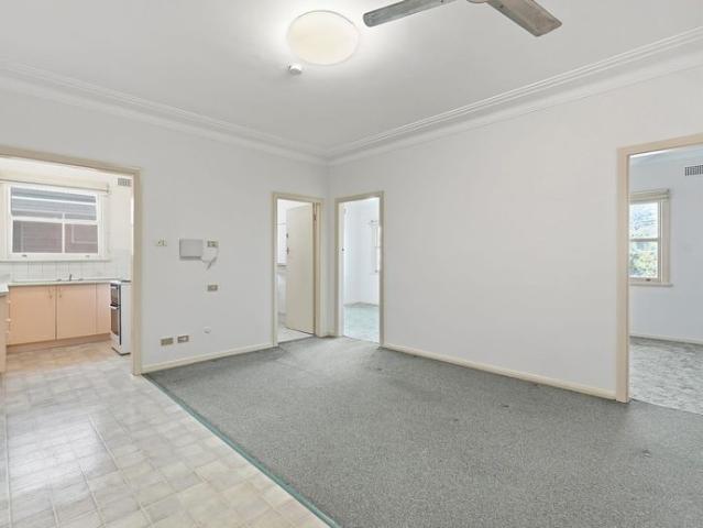 Coastal Unit in the Heart of Sawtell!