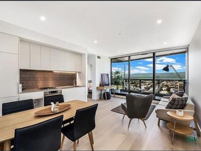 COASTAL VIEW APARTMENT WITH CAR PARK