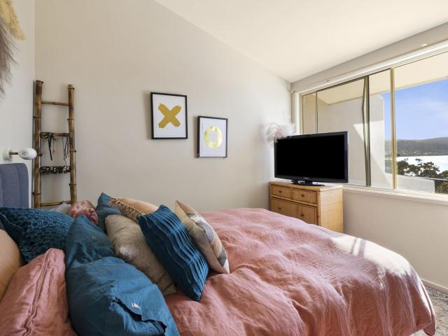 Coastal Views & Convenient Living 163 Smith Street Lorne VIC