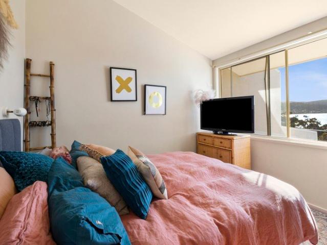 Coastal Views & Convenient Living