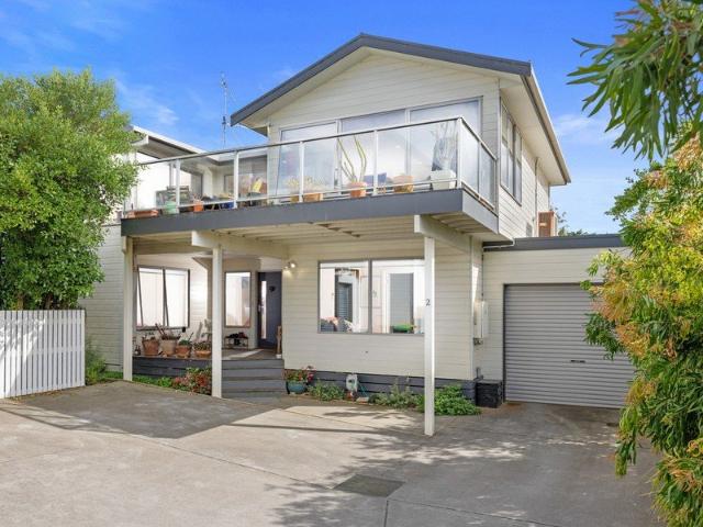 Coastal Views, Flexible Living & Room to Unwind