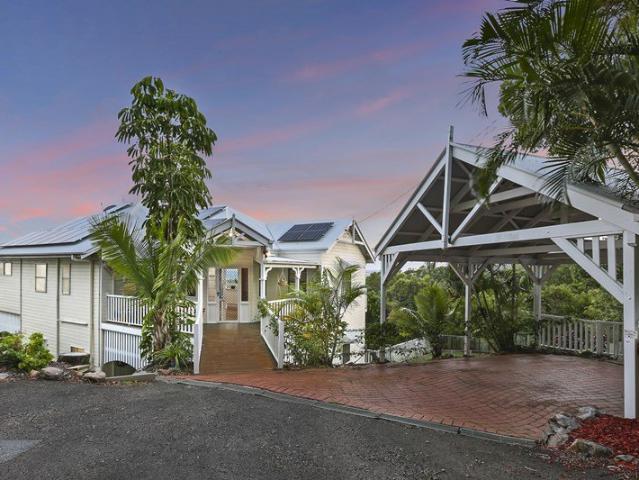 Coastal Views, Poolside Living & Flexible Furnished Leasing!