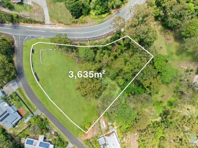 Coastal Views, Privacy, and the Essence of Mountain Living