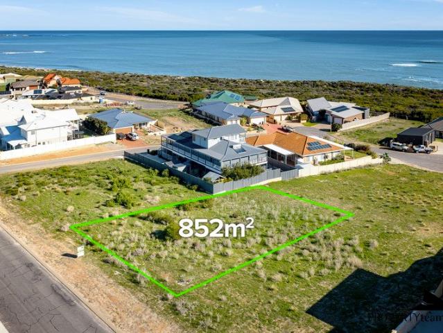 Coastal Views, Space to Build & A Lifestyle to Love