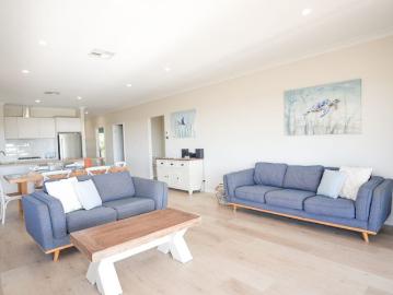 Coastal Villa – Fully Furnished, Ocean Views, Rural Setting. Included all Utilities and gardening