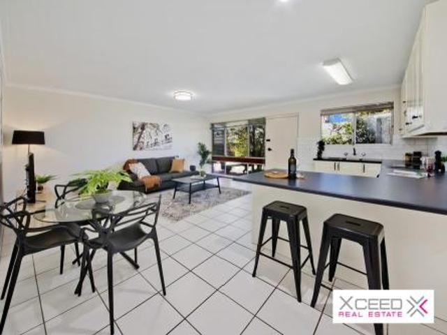 Coastal Villa Living in Scarborough