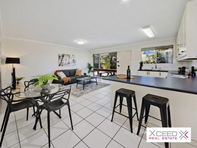 Coastal Villa Living in Scarborough