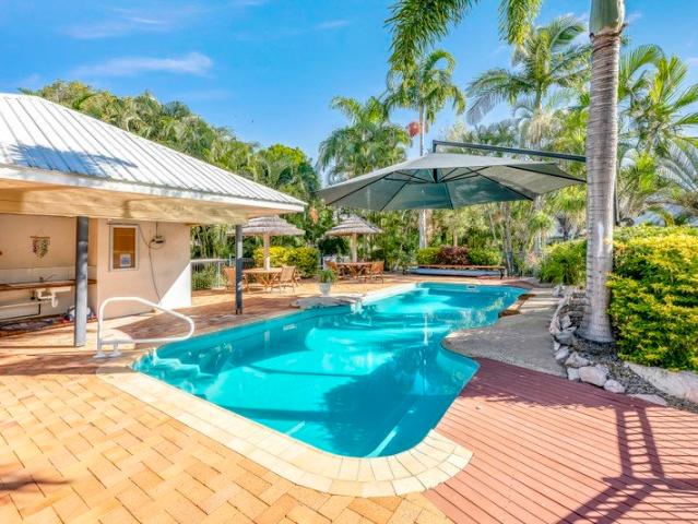 Coastal Waterfront Living Spacious Dual Level Unit with Stunning Views